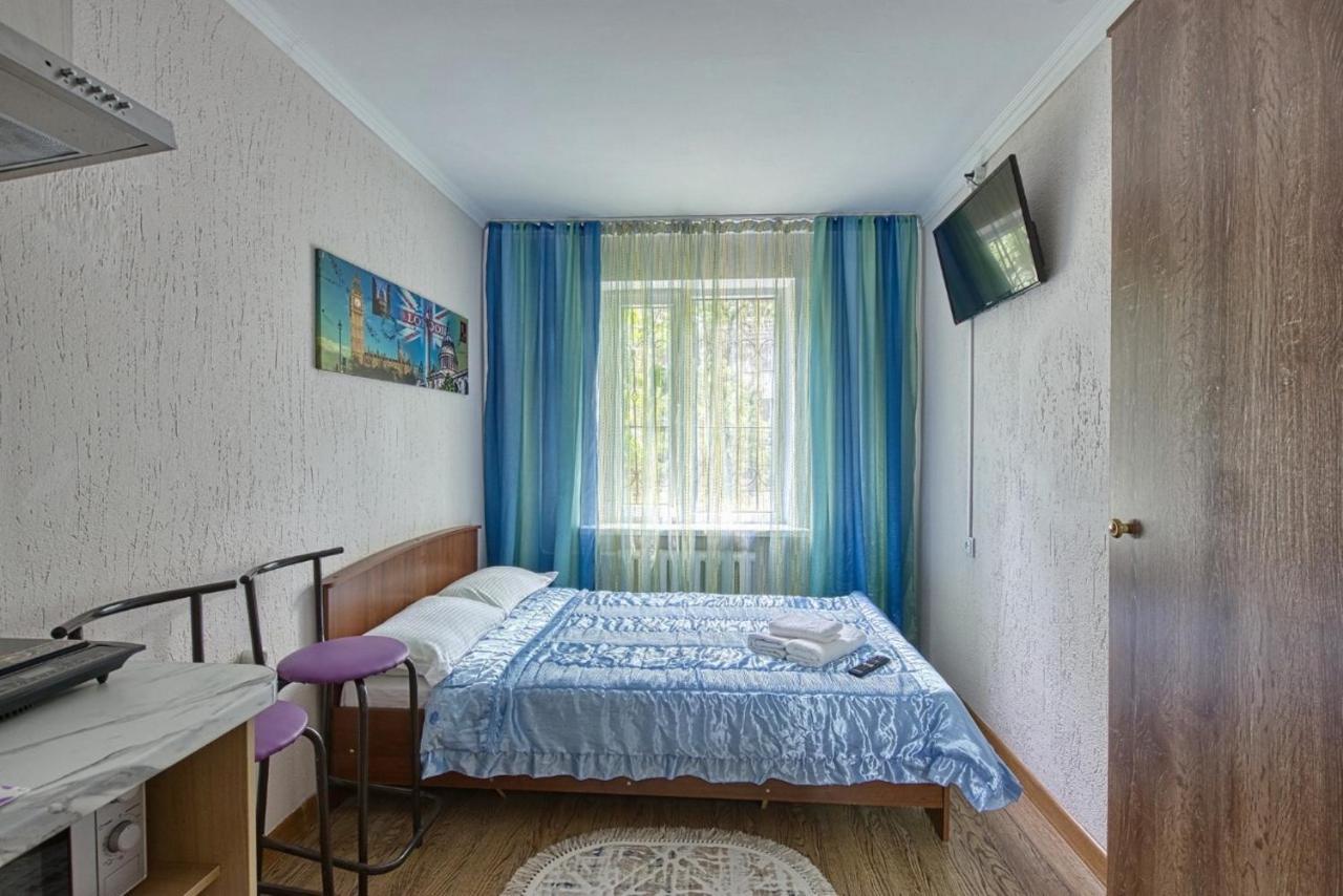 Апартаменты На Улице Клочкова, 128 Alma-Ata Buitenkant foto